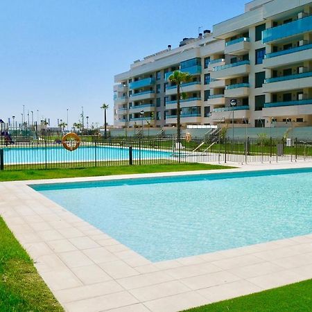 Playa Los Alamos, Descanso Y Ocio En Torremolinos Exterior foto
