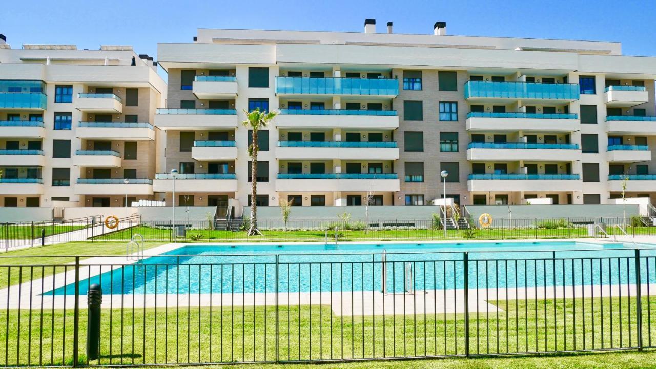 Playa Los Alamos, Descanso Y Ocio En Torremolinos Exterior foto